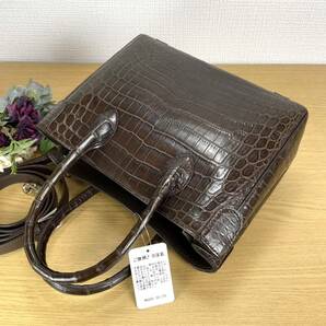 新品タグ付 定30万 CRESCEND 最高峰 本物 マット クロコダイル crocodile 両面 センターセレクト 2way 高級 バッグ 濃茶 ショルダー可の画像2