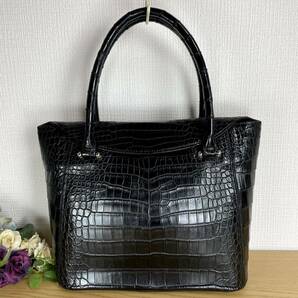 美品 定25万 最高峰 本物 マット クロコダイル ポロサス crocodile 両面 センターセレクト 総革 高級 お出かけ ハンドバッグ 黒の画像1