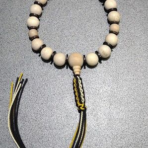 【モダン】 楠木 (ホワイトウッド) 数珠 念珠 15㎜ 16玉 組み紐仕立