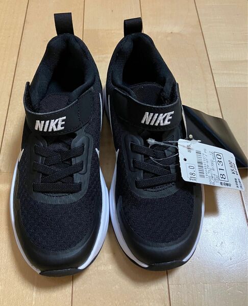 NIKE スニーカー　未使用