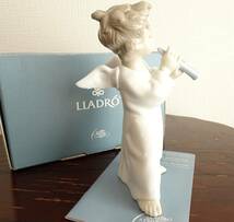 LLADRO リヤドロ「Angel flautista」可愛いフルート　天使　エンジェル　磁器人形（フィギュリン）元箱付 　MADE IN SPAIN_画像2