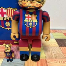 FCB05-06ビッグイヤーBE@RBRICK 400%＋100%セット　バルサ　ベアブリック バルセロナ_画像3