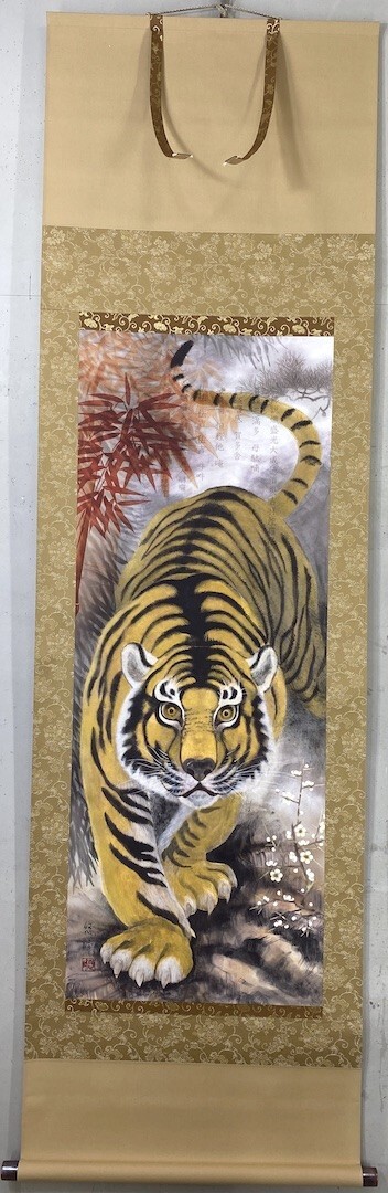 [Printing Crafts] Yumine Kano Tiger Paperback Hanging Scroll Japanese Painting Tiger Kakemono Good Luck Picture Original Box y19296500, painting, Japanese painting, flowers and birds, birds and beasts