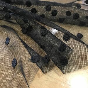 水玉刺繍チュール ブラック 102cm巾×1m
