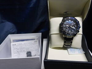 貴重超美品　CASIO オシアナスカシャロ　ダイバーウォッチ　200ｍ防水　OCW-P2000B-1AJ 定価286,000円　2025年10月まで保証あり。