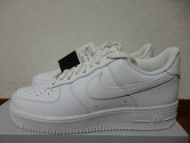 即決♪新品未使用 NIKE ナイキスニーカー AIR FORCE 1 '07 LOW エアフォース１ ロー トリプルホワイト 26.0cm♪25周年記念♪40周年記念_画像1