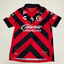 272 美品 サッカー CLUB TIJUANA Xoloitzcuintles decaliente クラブ ティファナ メキシコ ユニフォーム 2001-2002 CHARLY 40327C_画像1