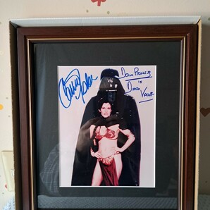 CARRIE FISHER & DAVE PROWS AUTOGRAPH キャリーフィッシャー&デイブ・プラウズ ダブルサイン入り額装フォト レイア姫 ダース・ベイダーの画像1