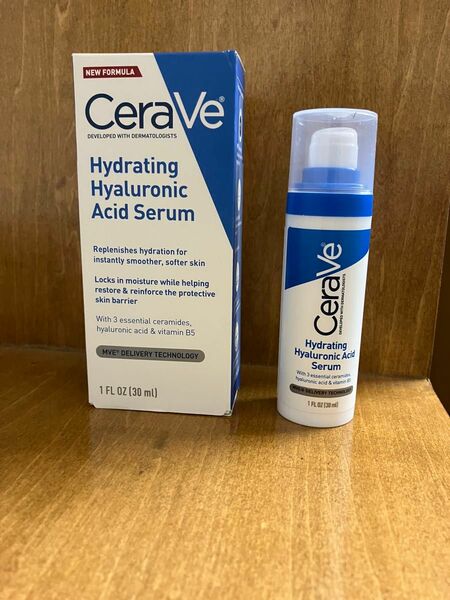 CeraVe Hydrating Hyaluronic Acid Serum