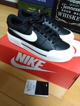 未使用 WMNS NIKE COURT LEGACY LIFT ナイキ コートレガシーリフト 24.5cm _画像2