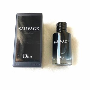 DIOR SAUVAGE ソヴァージュ EDT オトードトワレ 香水 10ml