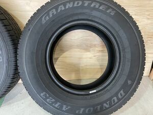 送料無料　ダンロップ　AT23 GRANDTREX 265/70r16