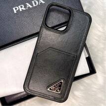 極美品 箱付き PRADA プラダ スマホケース iPhone13pro max 三角ロゴ トライアングル サファーノレザー メンズ レディース 領収書付き_画像2