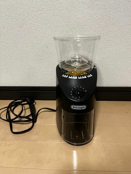 デロンギ　コーン式コーヒーグラインダー　KG364J DeLonghi