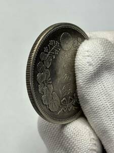 貿易銀　明治十年　銀貨 古銭 貨幣 コレクション　アンティーク　趣味　近代貨幣　史料　龍　コイン　一円スタート　美品