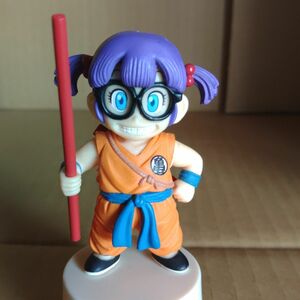 ドラゴンボール　一番くじ　ゲストフィギュア　アラレちゃん