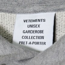 VETEMENTS ロゴリミテッドエディションプルオーバーパーカー S グレー UE51TR820G ヴェトモン LOGO LIMITED EDITION HOODIE スウェット_画像5