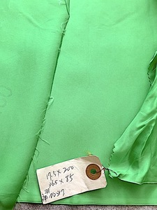 神羽317) 若緑化繊ハギレ　巾17,5cmｘ長さ200cm　　巾36,5cm長さ85cm