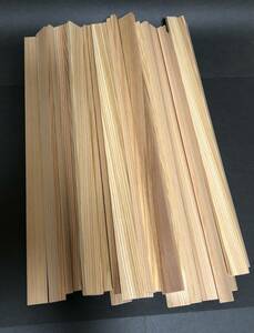 天然木地杉材38本セット300×18×5.6〜6端材 木材 素材　工作　工芸　貼り付け　日曜大工　ハンドクラフト