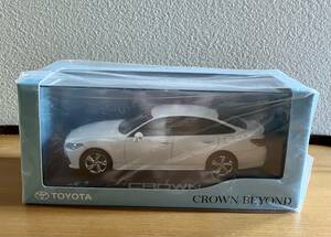 TOYOTA CROWN RS Advance トヨタ クラウン カーフィギュア ミニカー 箱入り 未開封品