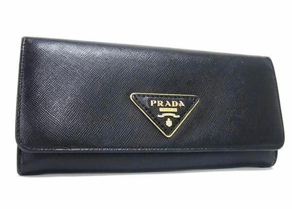 PRADA 長財布！