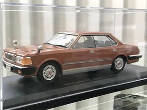 日産 セドリック ミニカー ノレブ 1/43