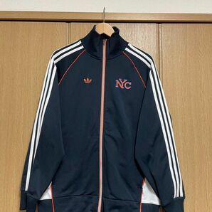 adidas 都市シリーズ　トラックジャケット 古着