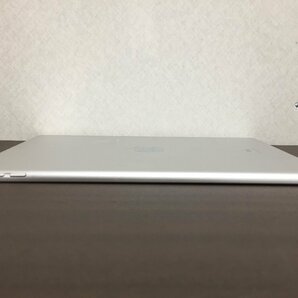 Apple iPad7 32GB 10.2インチ バッテリー92％ 画面キズあり Wi-Fiモデル A2197 第7世代 シルバー 現状品の画像5