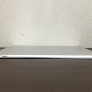 Apple iPad7 32GB 10.2インチ バッテリー94％ 画面キズあり Wi-Fiモデル A2197 第7世代 シルバー 現状品 動作品の画像5