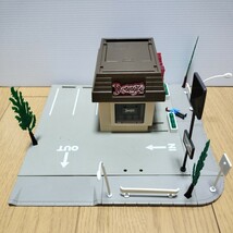 トミカタウン【デニーズ】※電池腐食跡あり　トミカ　プラキッズ　ファミレス_画像5