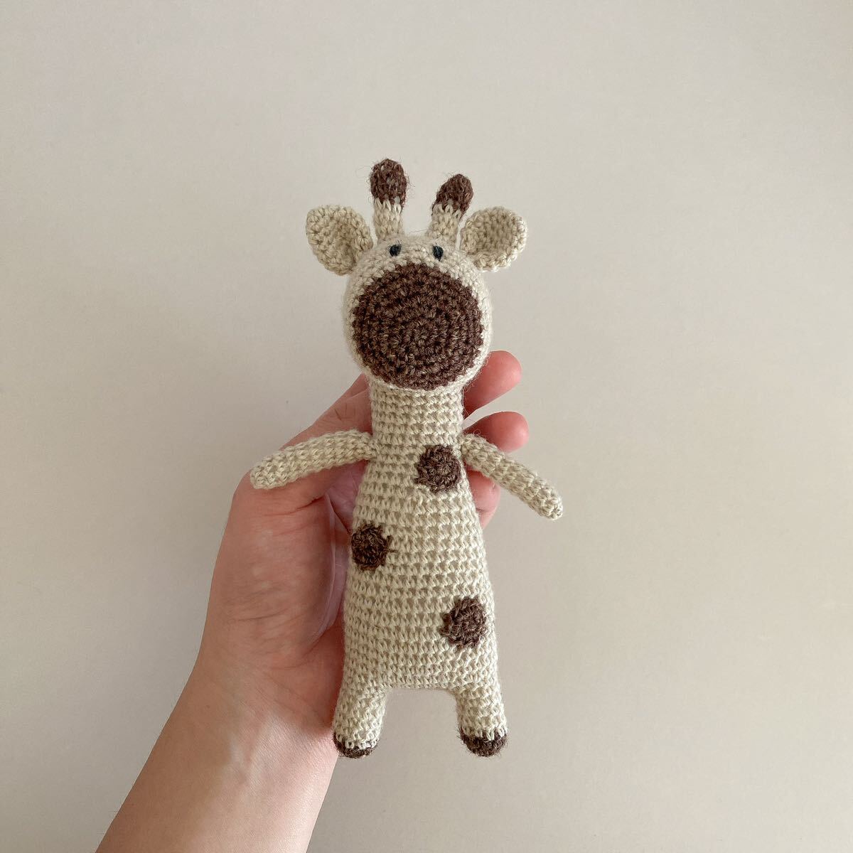 手工Amigurumi毛绒玩具Amigurumi针织玩具长颈鹿生日照片, 玩具, 游戏, 毛绒玩具, 阿米古鲁米