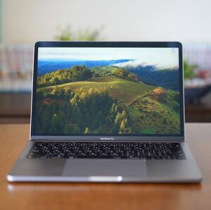 【送料無料★美品】MacBook Pro 2018 core i7 13インチ SSD 256GB スペースグレー 箱あり