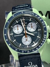 新品 Swatch × Omega スウォッチ × オメガ SO33G100 スピードマスター ミッションオン アース バイオセラミック ムーンスウォッチ 腕時計_画像1