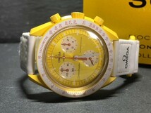 希少 新品 Swatch × Omega MISSION TO THE SUN スウォッチ × オメガ ミッション トゥ ザ サン 腕時計 バイオセラミック SO33J100_画像5