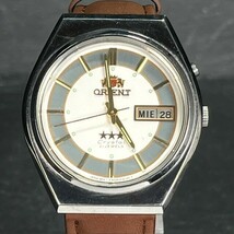 ORIENT オリエント スリースター AT クリスタル デイデイト 自動巻き 腕時計 469JF1-81 アナログ 21石 カレンダー ホワイト レザー_画像2
