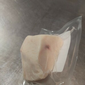 ●馬刺し 生食用 コウネ脂 たてがみ刺し 500g 70g-130g 外国産 冷凍品 こうね タテガミ 関東送料800円〜の画像5