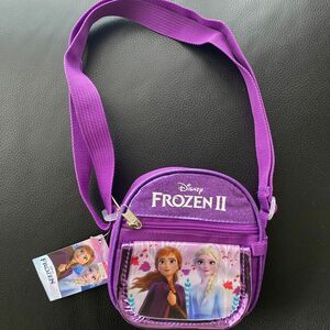 新品　ディズニー　アナ雪　アナと雪の女王　FrozenII ショルダーバッグ　バッグ　カバン　ポーチ　子供用　プリンセス