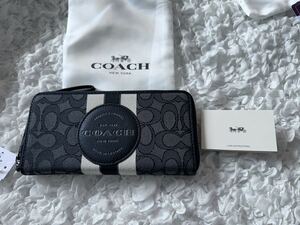 48 新品未使用　COACH コーチ 長財布 シグネチャー ラウンドファスナー アウトレット C4110