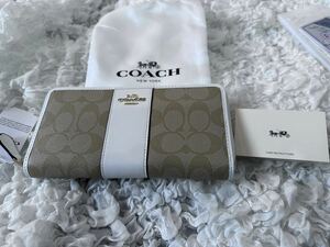 94 新品未使用 COACH コーチ 長財布 シグネチャー ラウンドファスナー アウトレット F54630