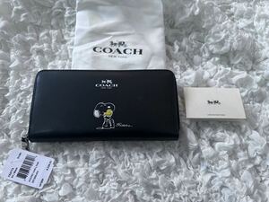 153 新品未使用　COACH コーチ 長財布 スヌーピー コラボ ラウンドファスナー アウトレット　F53773