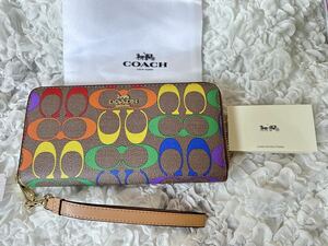 194 新品未使用 COACH コーチ 長財布 シグネチャー レインボー ラウンドファスナー アウトレット C4537