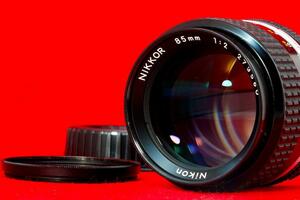 【未使用級】動作OK! 綺麗な写真 ニコン Ai-s Nikkor 85mm F2S オールドレンズ ニッコール　ポートレート