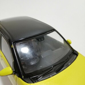 トヨタ Passo パッソ 1/30 色見本 ミニカー ダイキャスト製 ブラックマイカメタリック×レモンスカッシュクリスタルメタリック MODA専用色の画像4