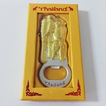 Thailand タイ製 土産物 ゴールドメッキ 象の親子 栓抜き 8.5cm 未使用品 [メタル 雑貨 ぞう]_画像1