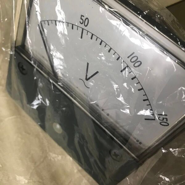 電圧計 ボトルメーター パネルメーター アンティークメーター 150V 古道具
