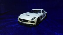 1/18 PMA MINICHAMPS Mercedes Benz SLS AMG BLACK SERIES 2013 メルセデス ベンツ ブラックシリーズ White Metallic ミニチャンプス_画像9