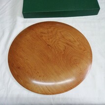 箱入未使用品 屋久杉 お盆 工芸品　丸盆　世界遺産 丸盆 直径25cm_画像7