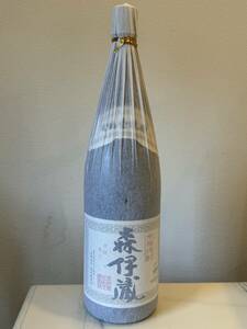 【送料無料】森伊蔵 1.8L　1800ml　芋焼酎の逸品です　新品 未開封【 1本 】