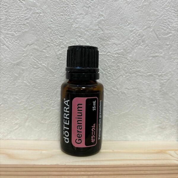 doTERRA エッセンシャルオイル　ゼラニウム