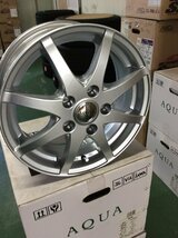 ★☆アクアSH 15×6.0J 5穴114 +42 シルバー 4本 未使用 セレナ、オーリスなど【長期在庫品】_画像2